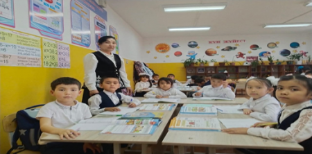 Шымкент қаласы білім басқармасына қарасыты. Т.Тәжібаев атындағы N81 жалпы орта білім беретін мектеп.  Республика күнін өткізуге арналған іс-шара жоспа