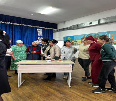 Шымкент қаласы білім басқармасына қарасыты. Т.Тәжібаев атындағы N81 жалпы орта білім беретін мектеп.