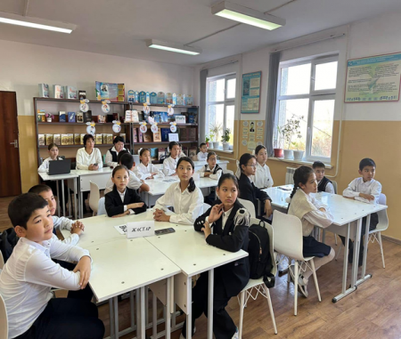 Шымкент қаласы білім басқармасына қарасыты. Т.Тәжібаев атындағы N81 жалпы орта білім беретін мектеп.